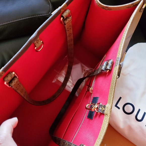 💯Auth Louis Vuitton Onthego GM Totes - Picture 3 of 6